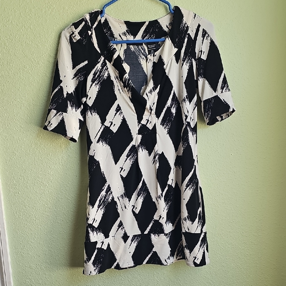 New York & Company Black and Cream Patterned Blouse, XS